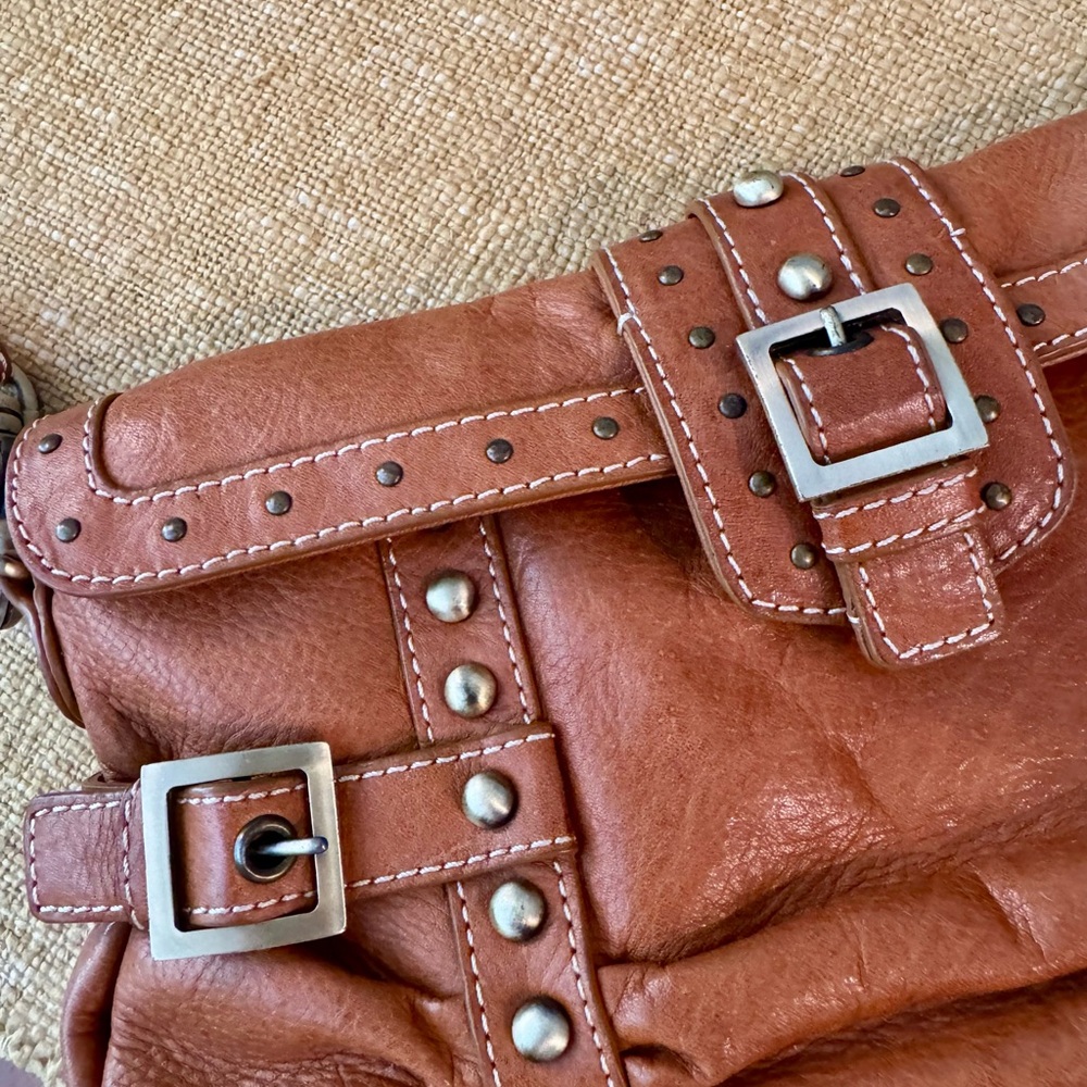 Elegant Cognac Leather Shoulder Bag with Buckle Accents - Picture 2 of 6